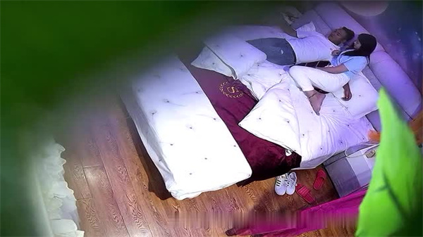 酒店摄像头高清偷拍！极品巨乳人妻骚穴狂扭被全程录制